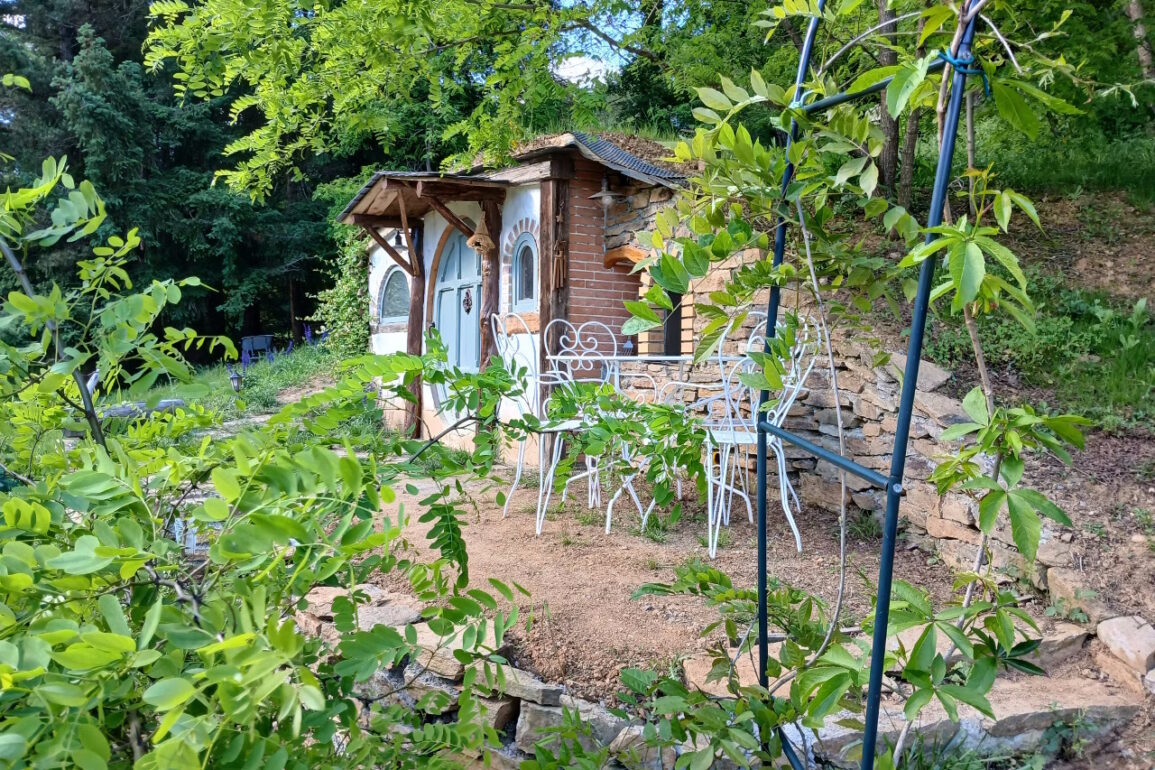 Gite La Comte Hobbit La Maison